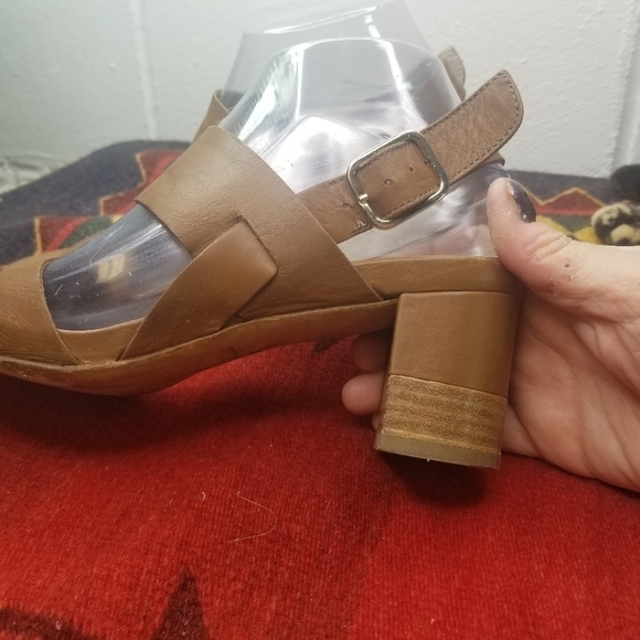 AGL camel brown leather open toe heeled slingback sandals - Picture 4 of 9